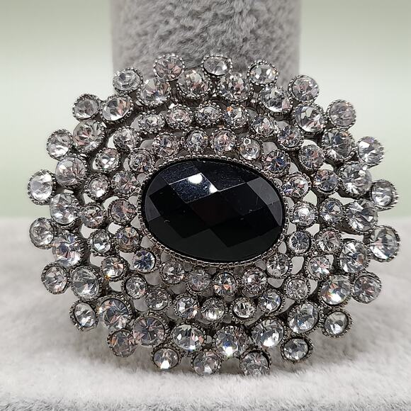 Vintage Monet Clear Black Rhinestone Oval Brooch, 1980s, 1 5/8 Inch - Picture 13 of 13